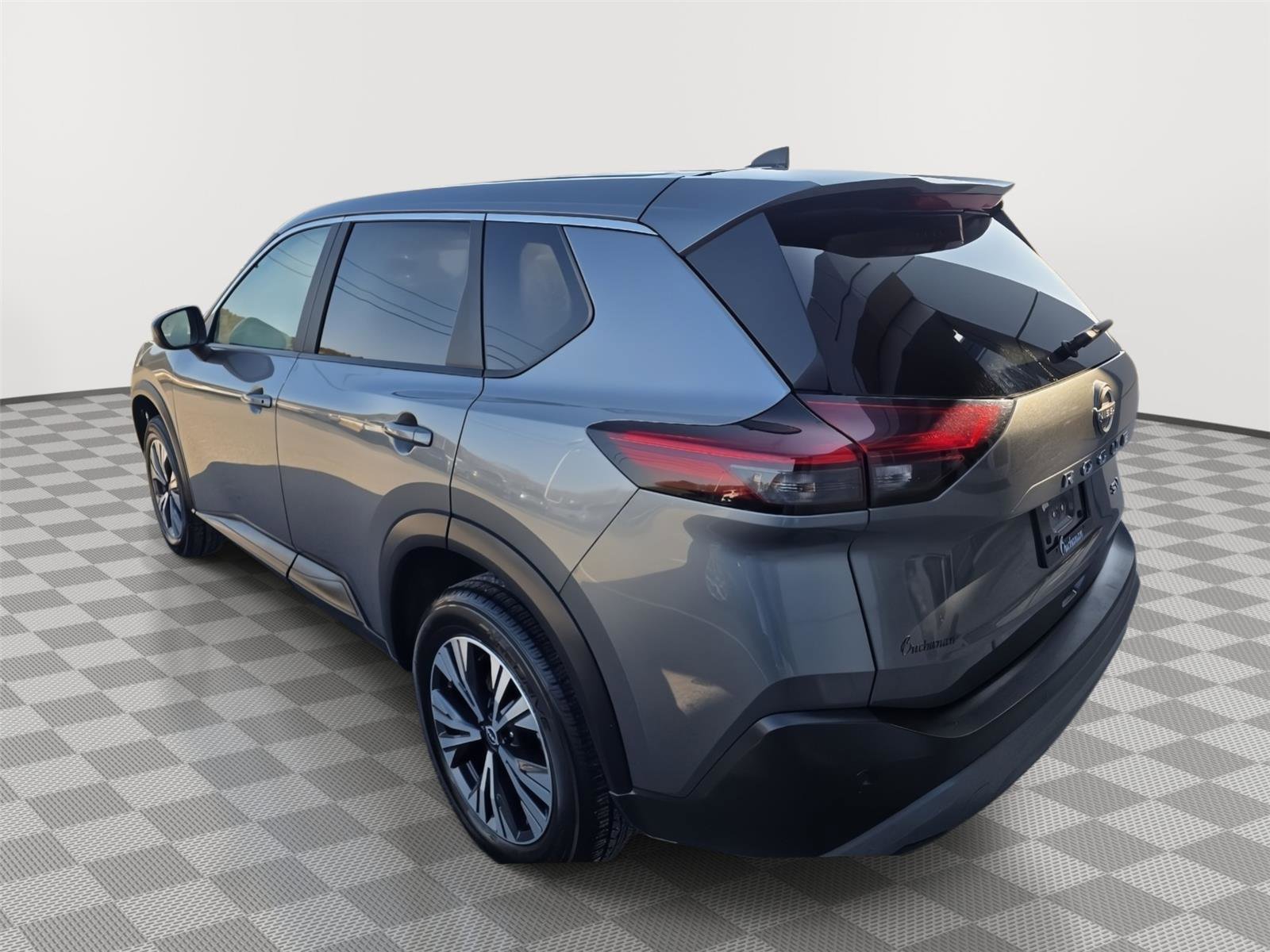 Used 2023 Nissan Rogue SV image 7