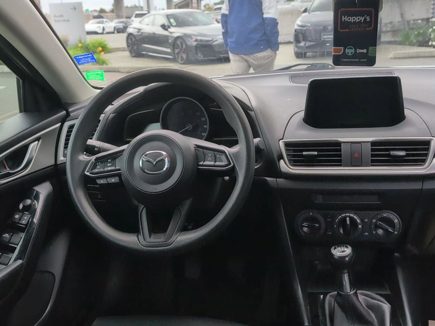 Used 2018 MAZDA MAZDA3 Sport FWD image 10