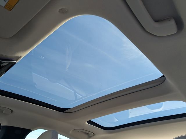 Used 2025 Mercedes-Benz E 350 Sedan image 21