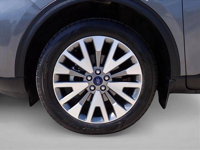 Certified 2022 Ford Escape Titanium w/ Class II Trailer Tow Package AWD/4WD image 7