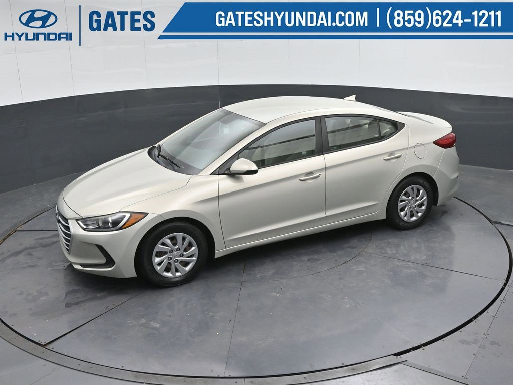 Used 2017 Hyundai Elantra SE w/ Cargo Package image 49