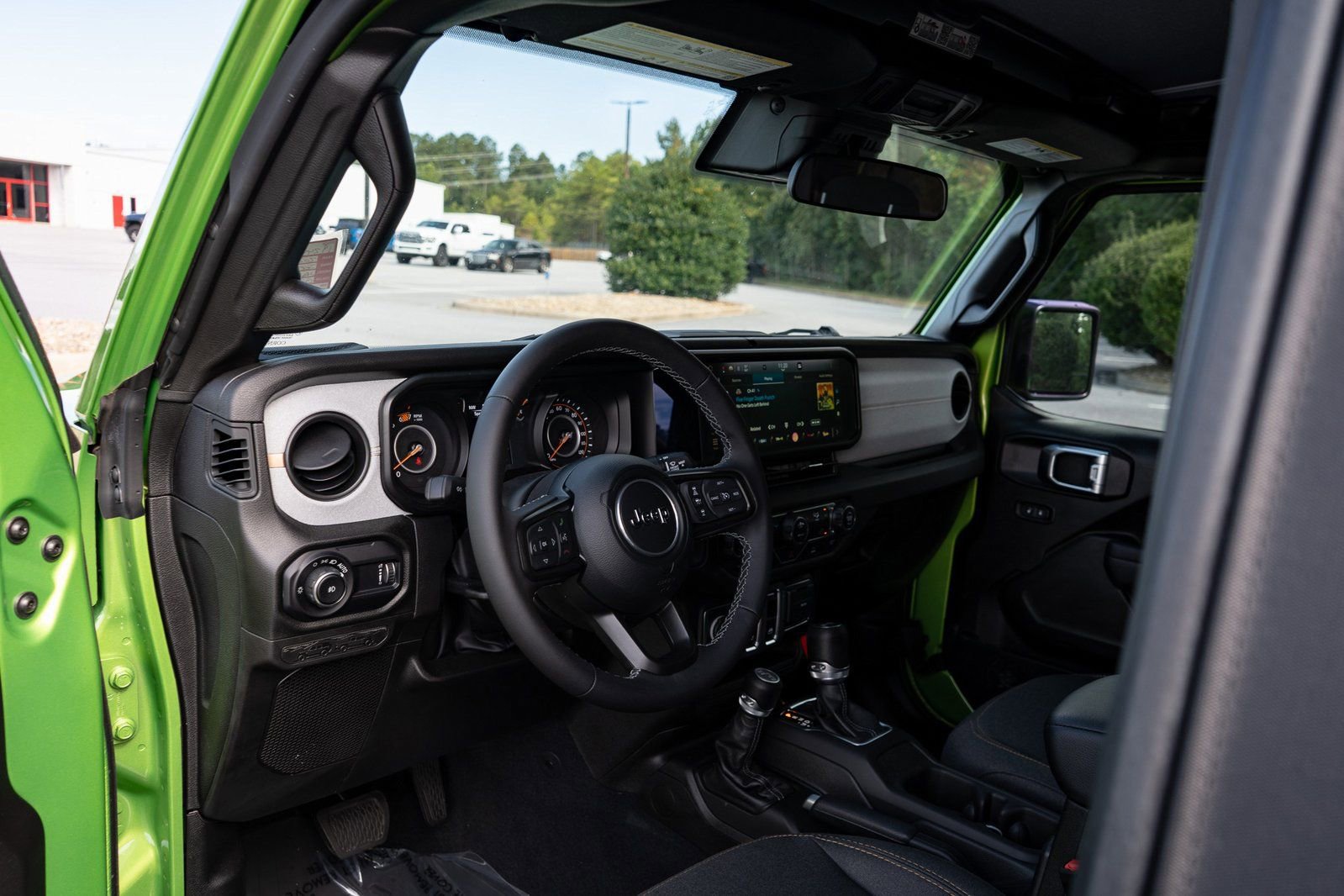 Used 2025 Jeep Wrangler Sport image 13