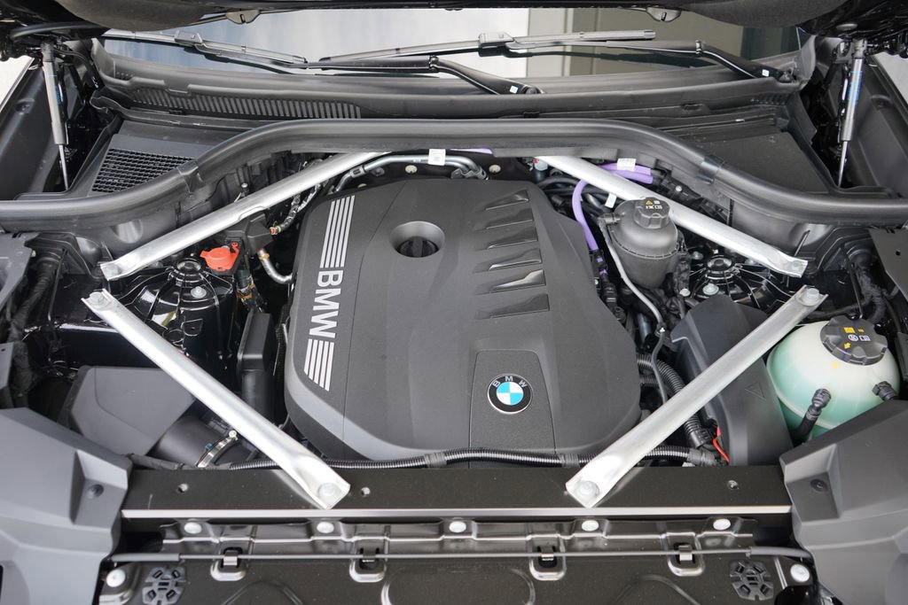 New 2026 BMW X5 sDrive40i w/ M Sport Package image 26