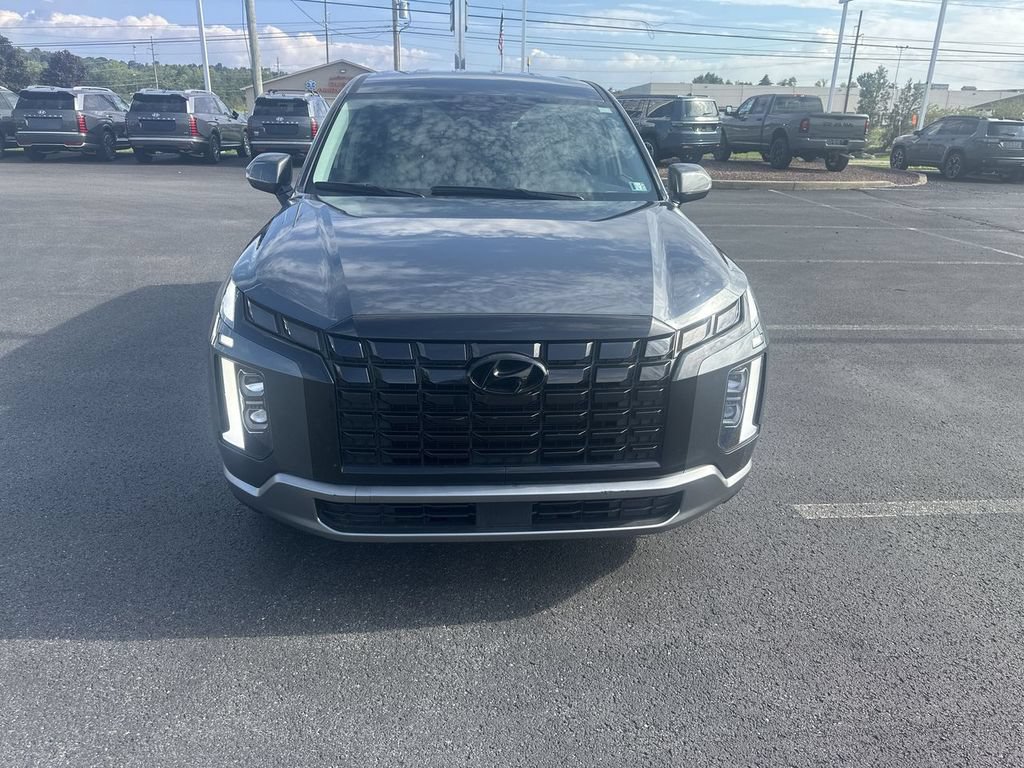 Used 2023 Hyundai Palisade SE w/ Cargo Package AWD/4WD image 3