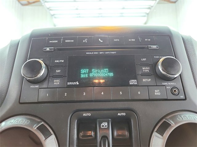 Used 2018 Jeep Wrangler Unlimited Sport S image 26