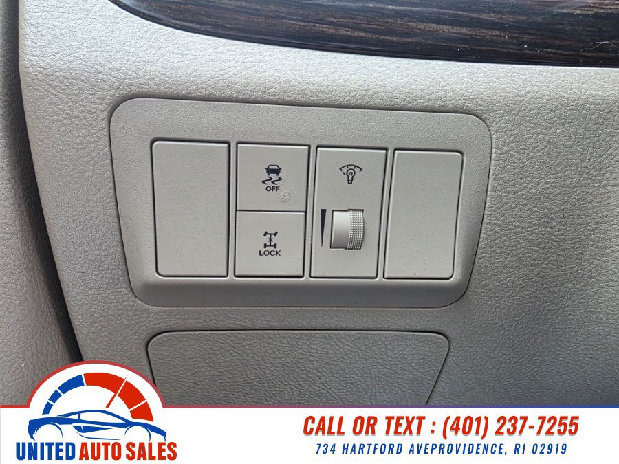 Used 2011 Hyundai Santa Fe GLS AWD/4WD image 19