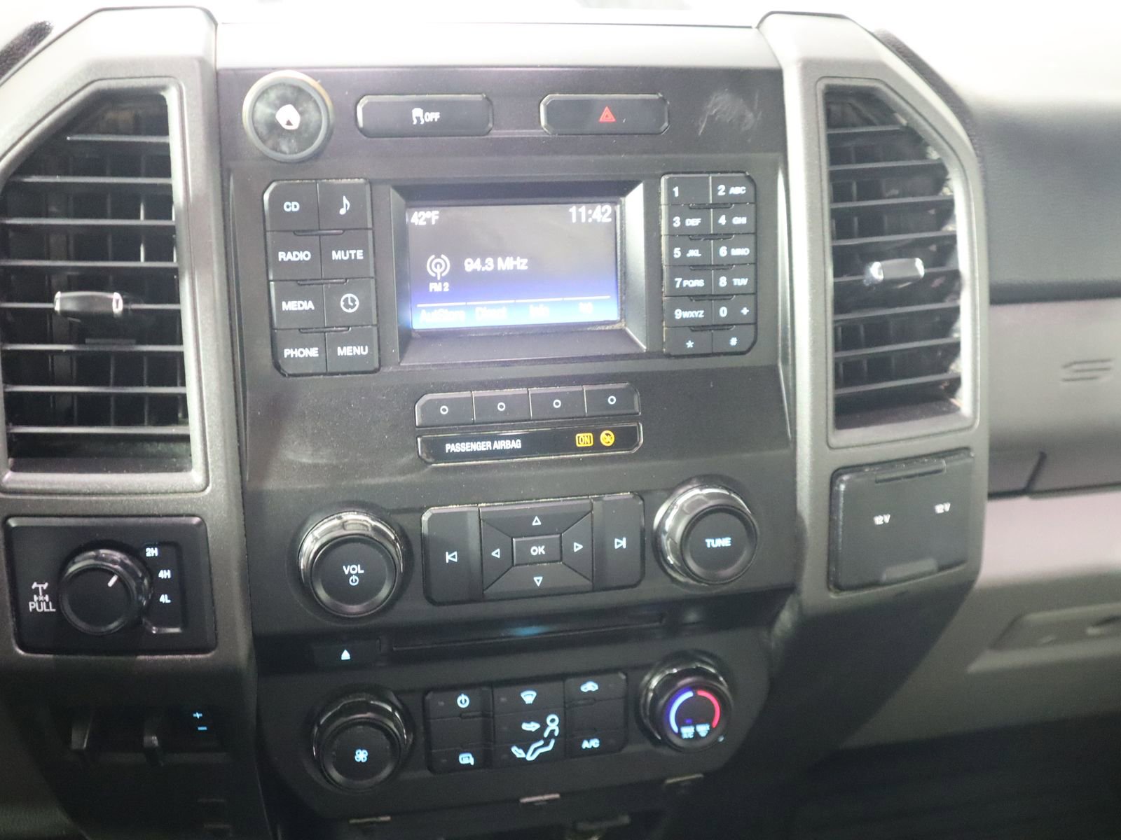 Used 2018 Ford F250 XL w/ Power Equipment Group image 20