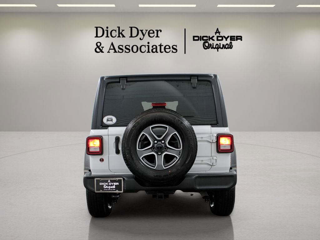 Used 2022 Jeep Wrangler Unlimited Sport AWD/4WD image 3