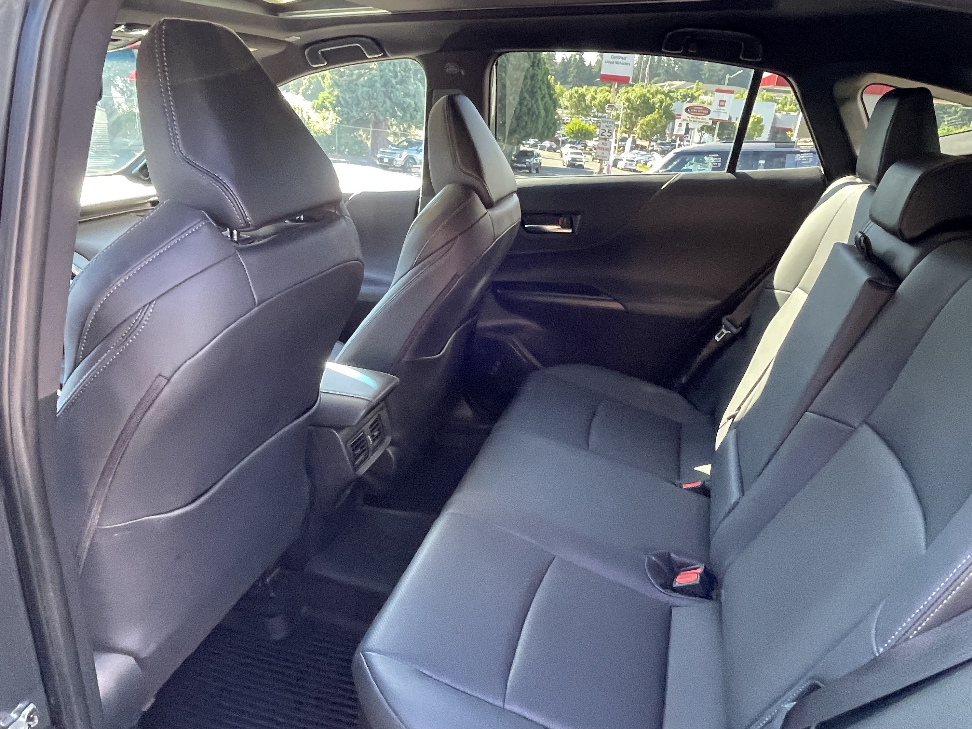 Certified 2024 Toyota Venza Limited AWD/4WD image 12
