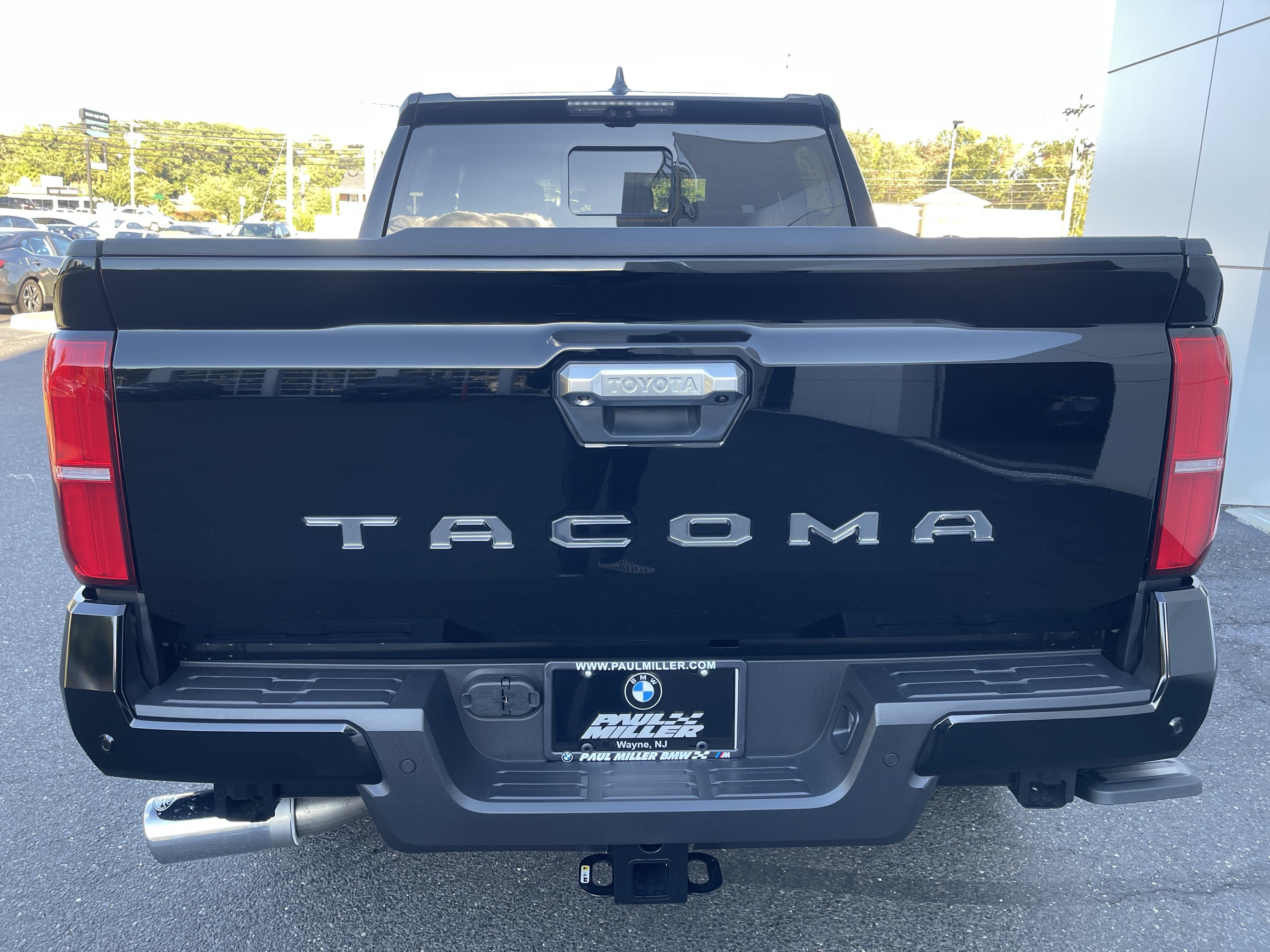 Used 2026 Toyota Tacoma Limited AWD/4WD image 5