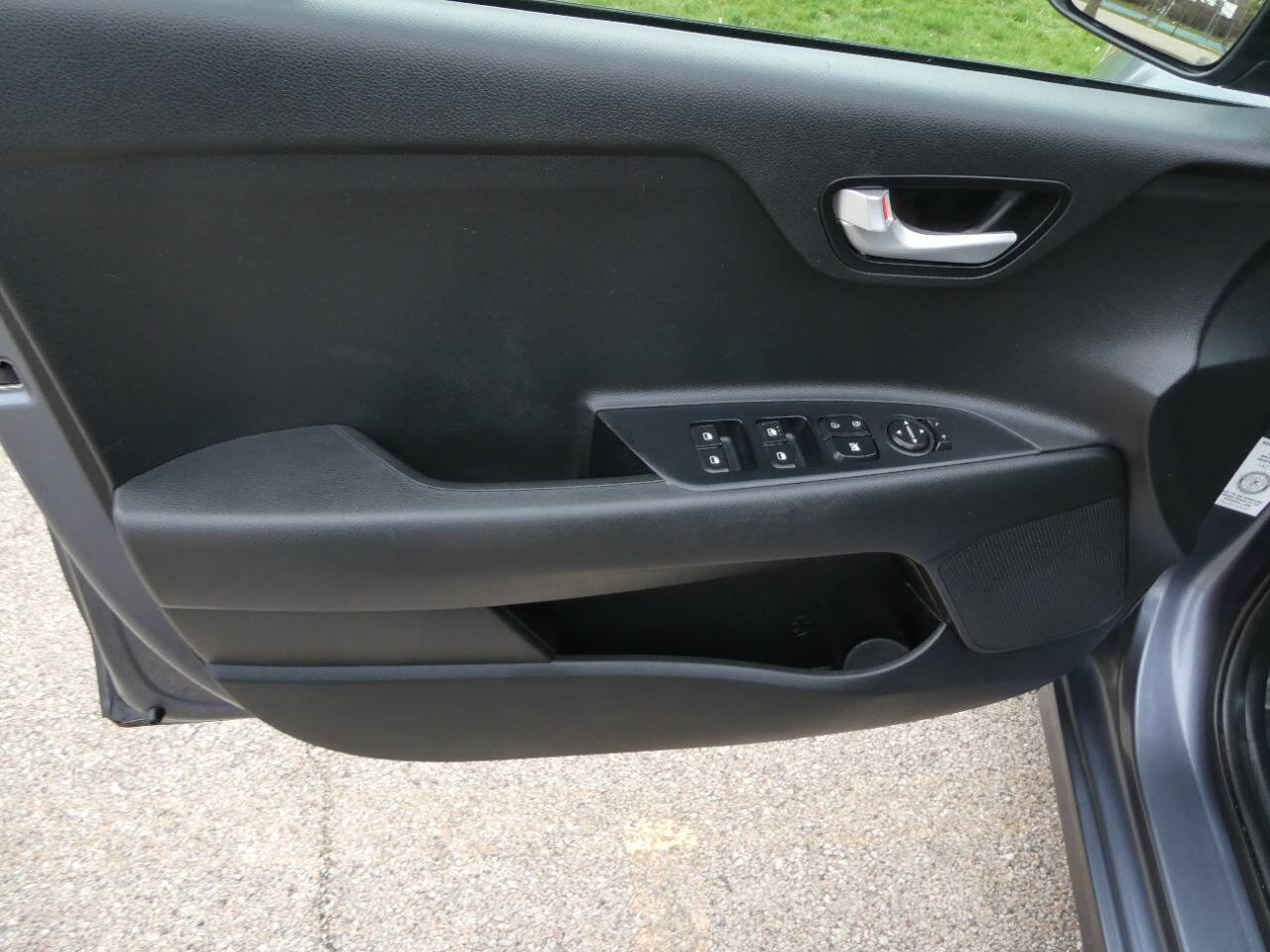 Used 2020 Kia Rio S image 21