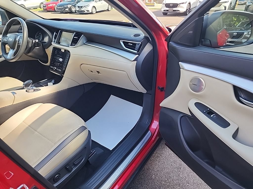 Used 2022 INFINITI QX50 Sensory AWD/4WD image 22