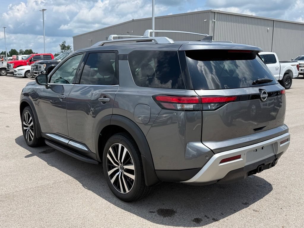 Used 2023 Nissan Pathfinder Platinum AWD/4WD image 21