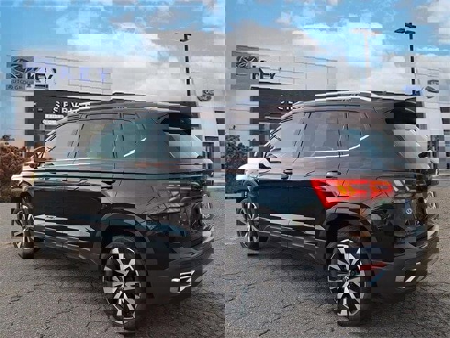 Used 2024 Volkswagen Taos SE image 5