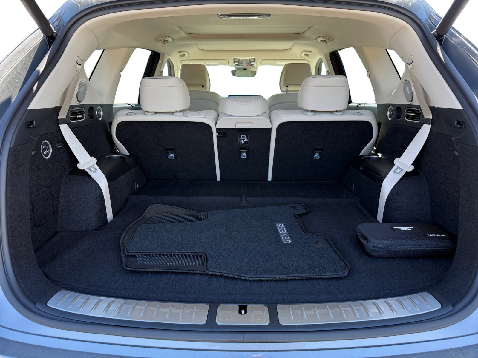 Used 2024 Genesis GV80 3.5T w/ Advanced Package image 17