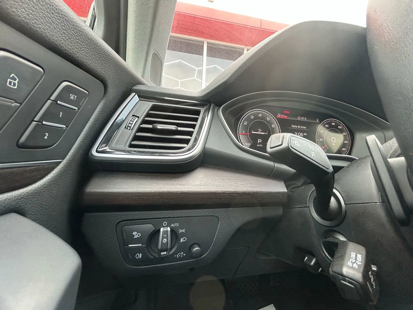 Used 2024 Audi Q5 2.0T Premium Plus image 12