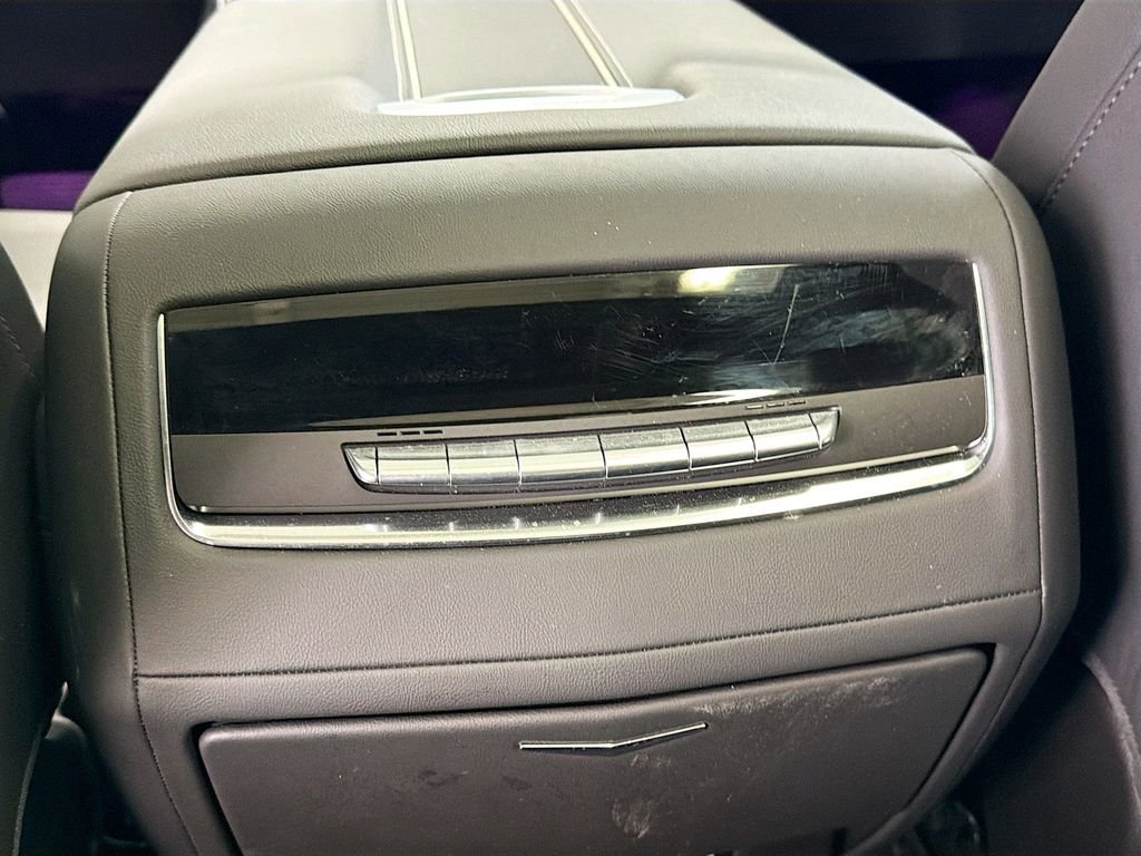 Used 2025 Cadillac Escalade Sport w/ LPO, ONYX Package image 26