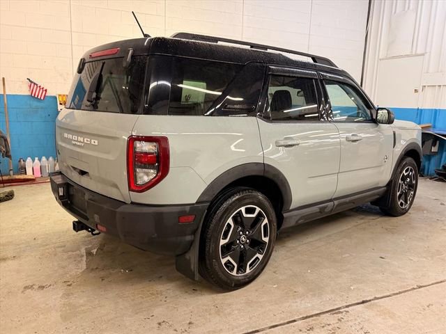 Used 2021 Ford Bronco Sport Outer Banks image 3