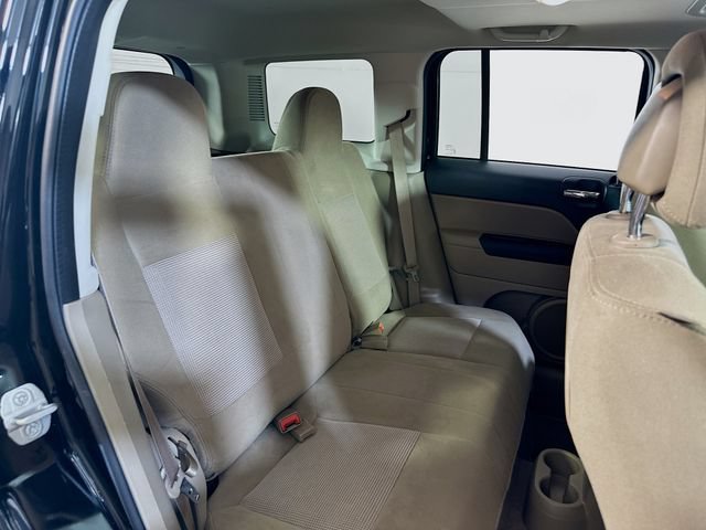 Used 2014 Jeep Patriot Latitude w/ Sun/Sound Group AWD/4WD image 30