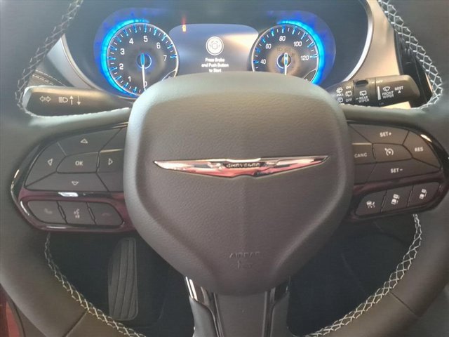 New 2026 Chrysler Pacifica Limited image 14