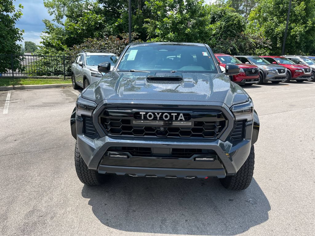 Used 2025 Toyota Tacoma TRD Pro AWD/4WD image 8
