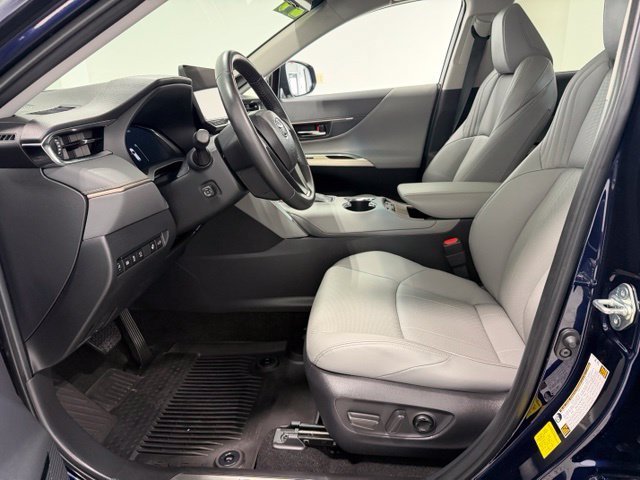 Used 2024 Toyota Venza Limited AWD/4WD image 10
