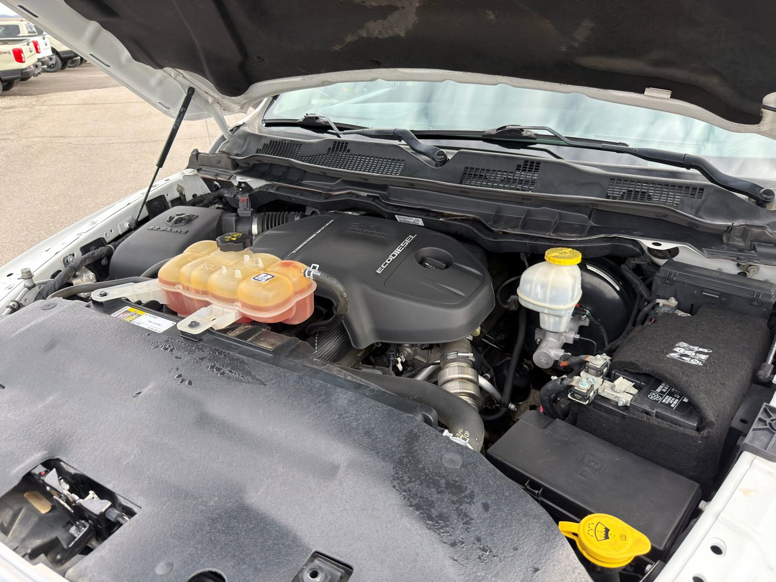 Used 2018 RAM 1500 Laramie image 38