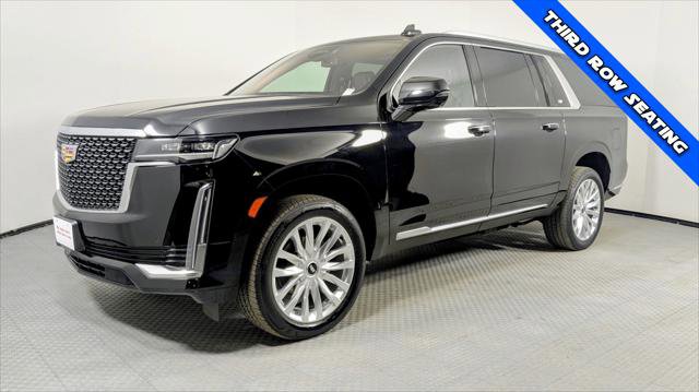 Used 2022 Cadillac Escalade ESV Luxury image 2