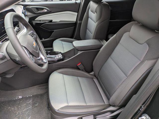 New 2026 Chevrolet Trax LT w/ Driver Confidence Package image 11