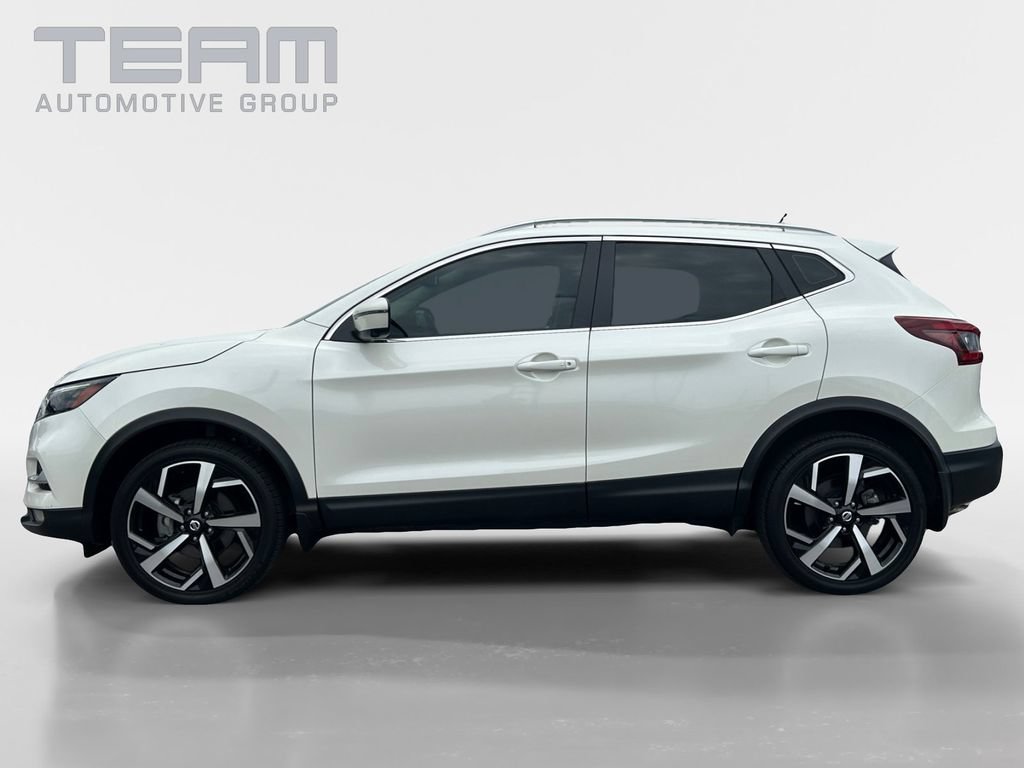 Used 2022 Nissan Rogue Sport SL w/ Premium Package FWD image 4