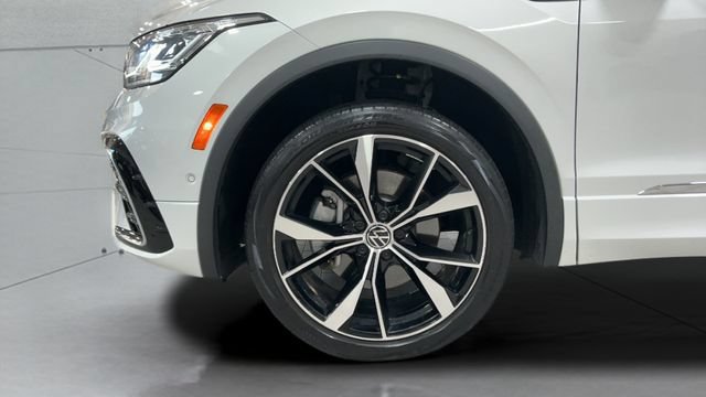 Certified 2023 Volkswagen Tiguan SEL R-Line AWD/4WD image 23
