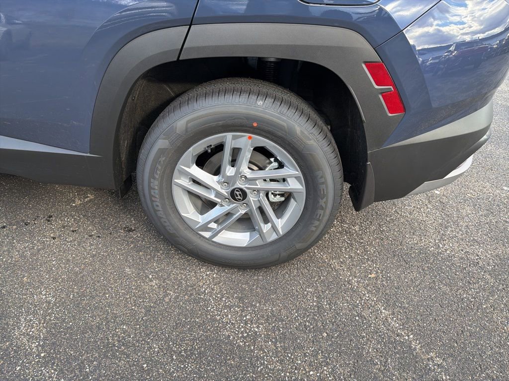 New 2026 Hyundai Tucson SE image 11