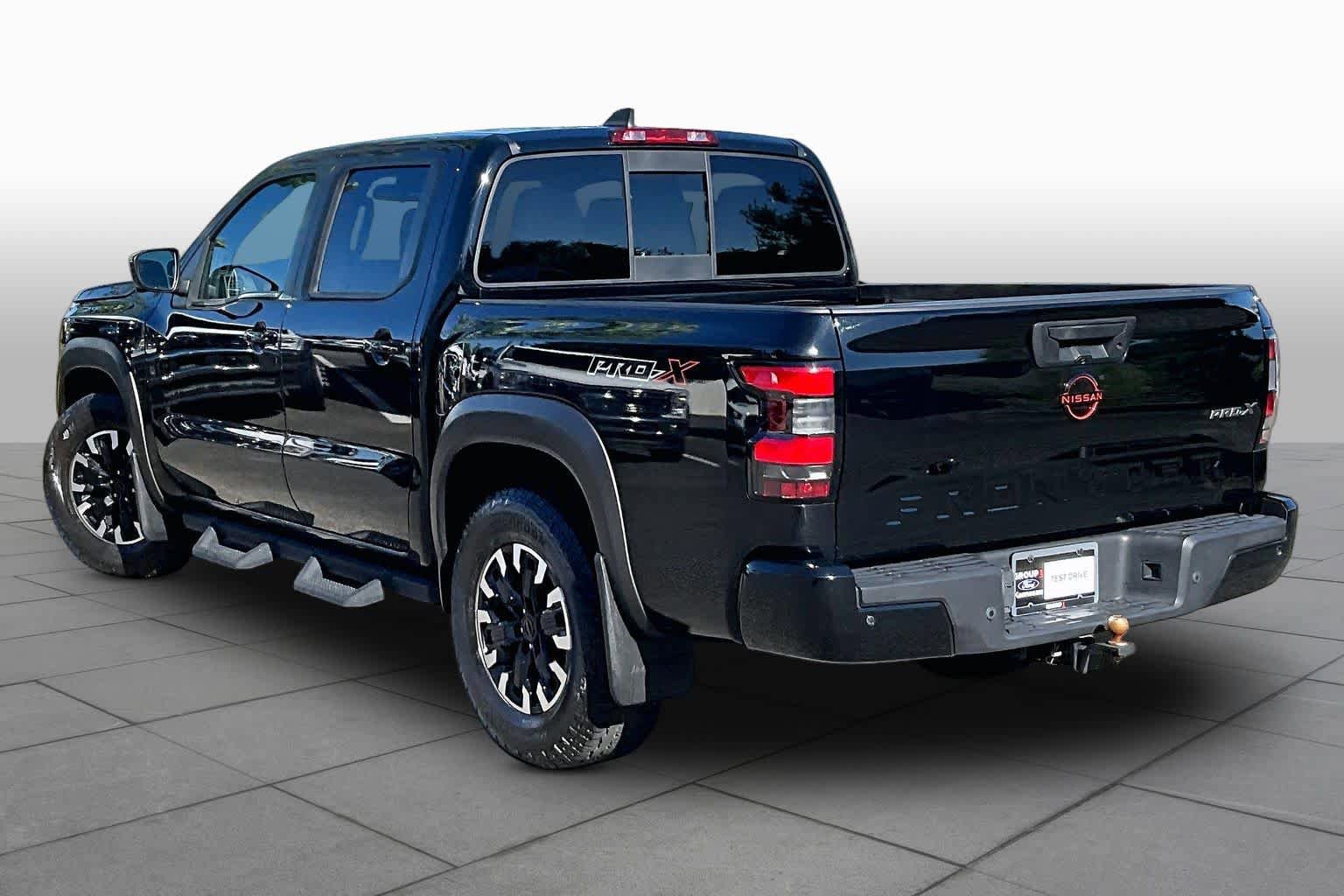 Used 2022 Nissan Frontier Pro-X RWD image 12