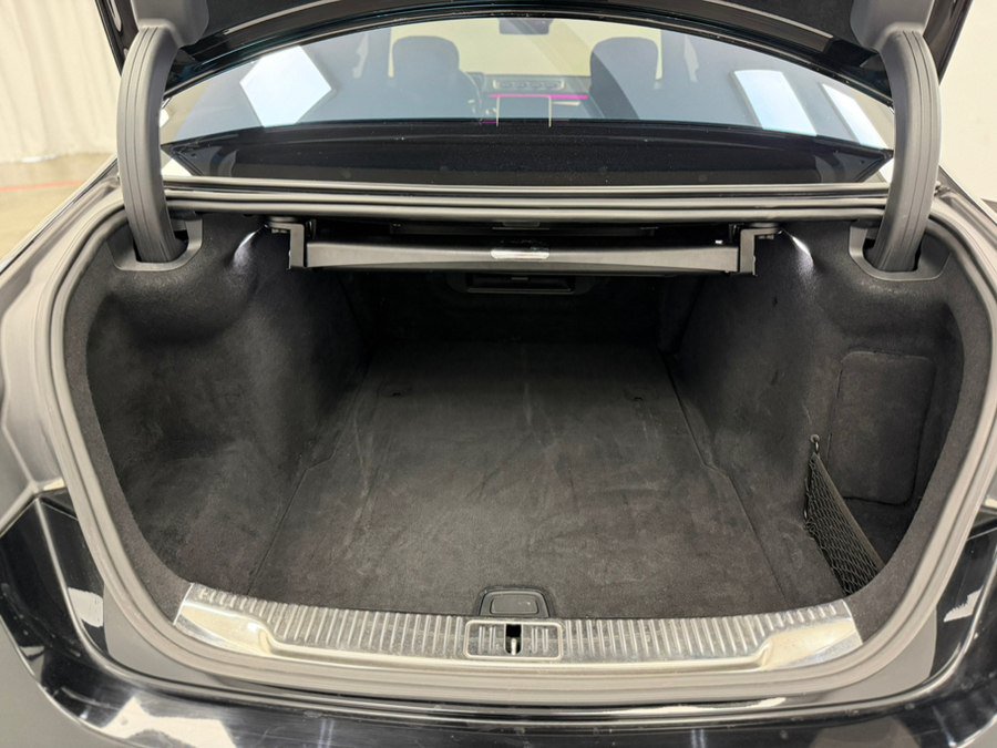 Used 2022 Mercedes-Benz S 580 4MATIC Sedan w/ AMG Line Package image 88