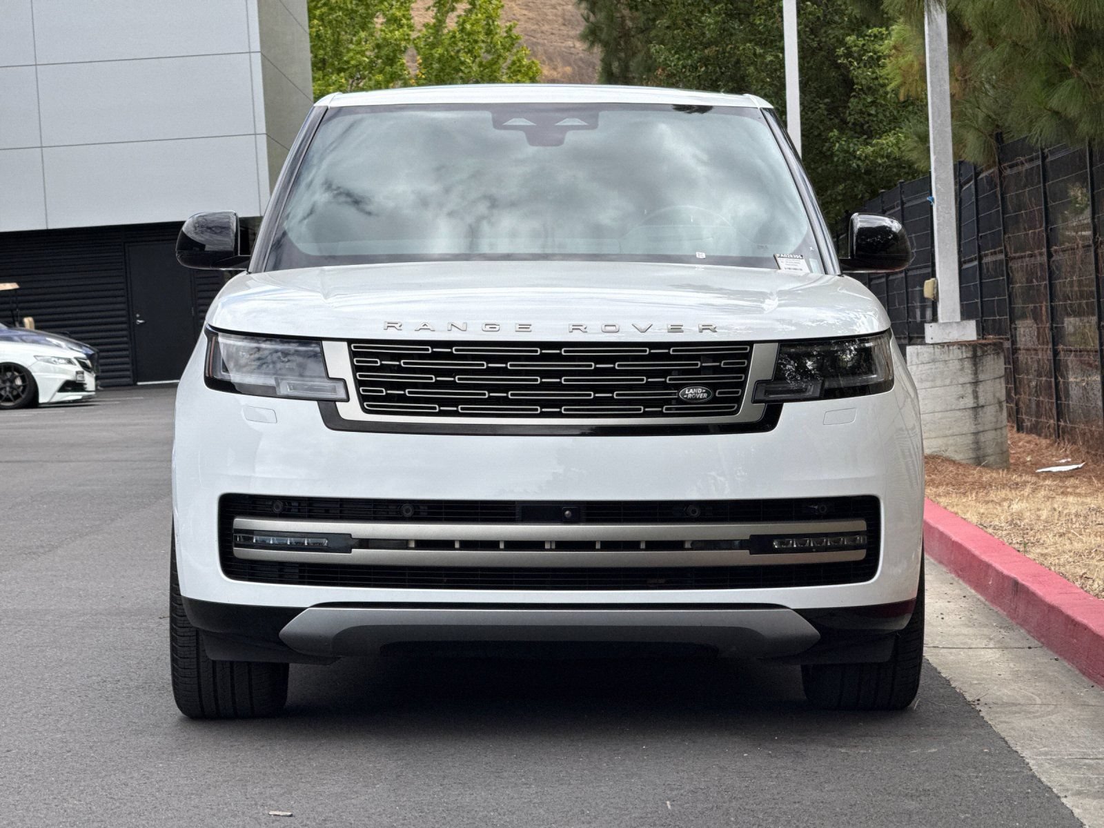 Used 2023 Land Rover Range Rover SE AWD/4WD image 9
