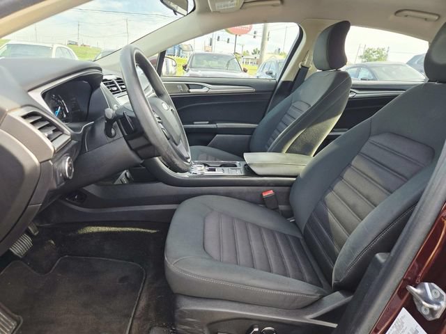 Used 2018 Ford Fusion SE w/ Fusion SE Technology Package FWD image 8