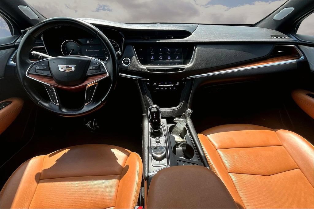 Certified 2023 Cadillac XT5 Premium Luxury AWD/4WD image 7