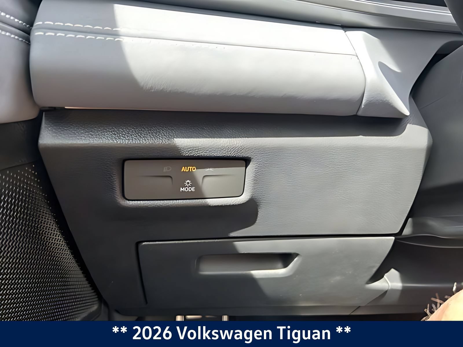 New 2026 Volkswagen Tiguan SE R-Line AWD/4WD image 26