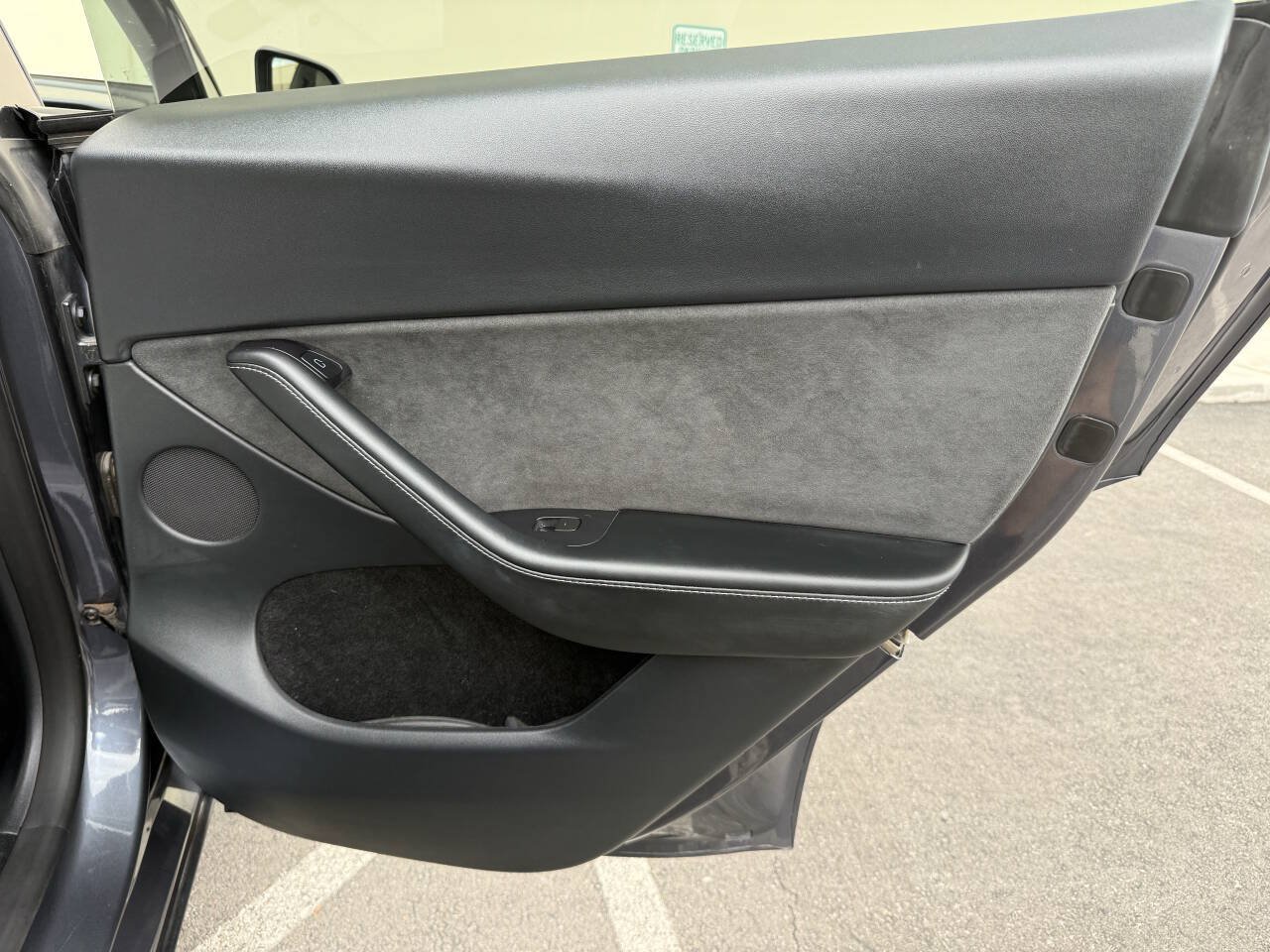 Used 2023 Tesla Model Y Long Range AWD/4WD image 18