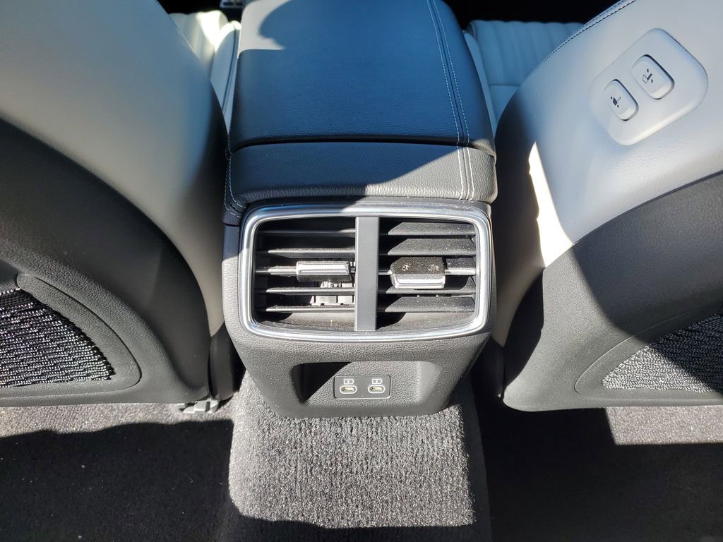 Used 2025 Genesis G70 2.5T w/ Sport Prestige Package image 13