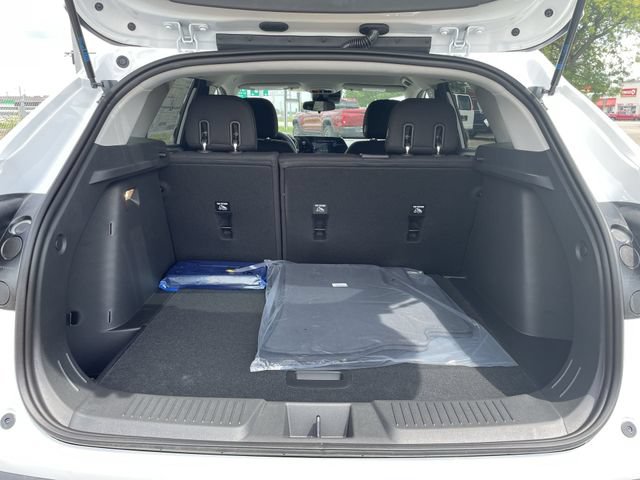New 2026 Chevrolet Trax LS w/ LS Convenience Package FWD image 18