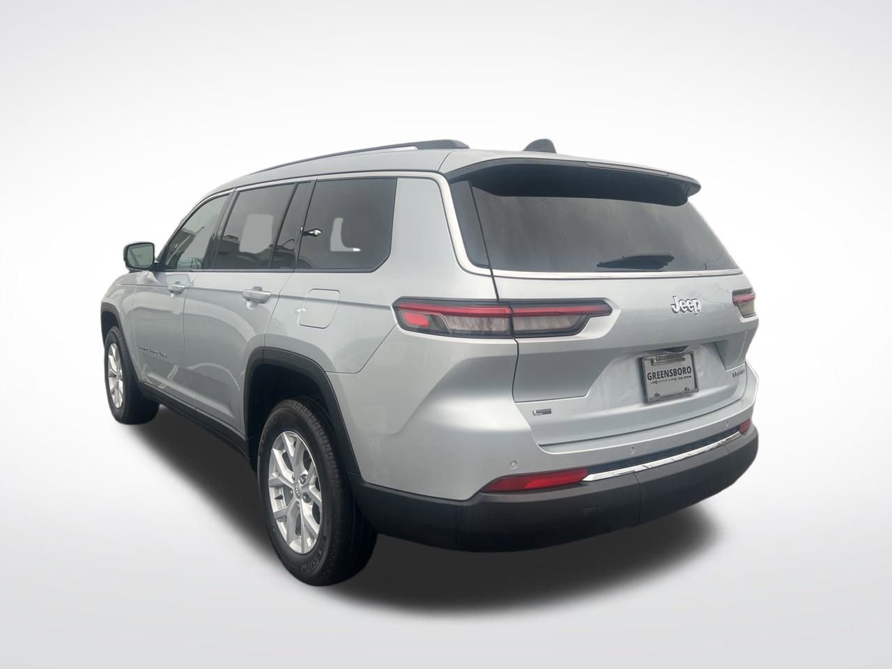 Used 2023 Jeep Grand Cherokee L Limited image 3