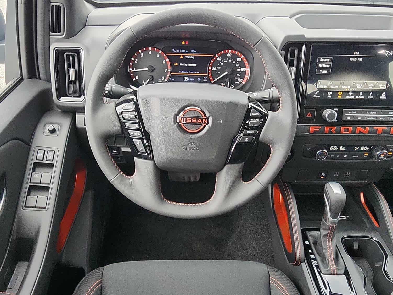 Used 2025 Nissan Frontier PRO-4X AWD/4WD image 8