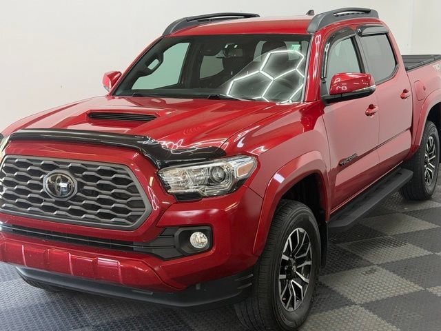 Used 2022 Toyota Tacoma TRD Sport AWD/4WD image 7