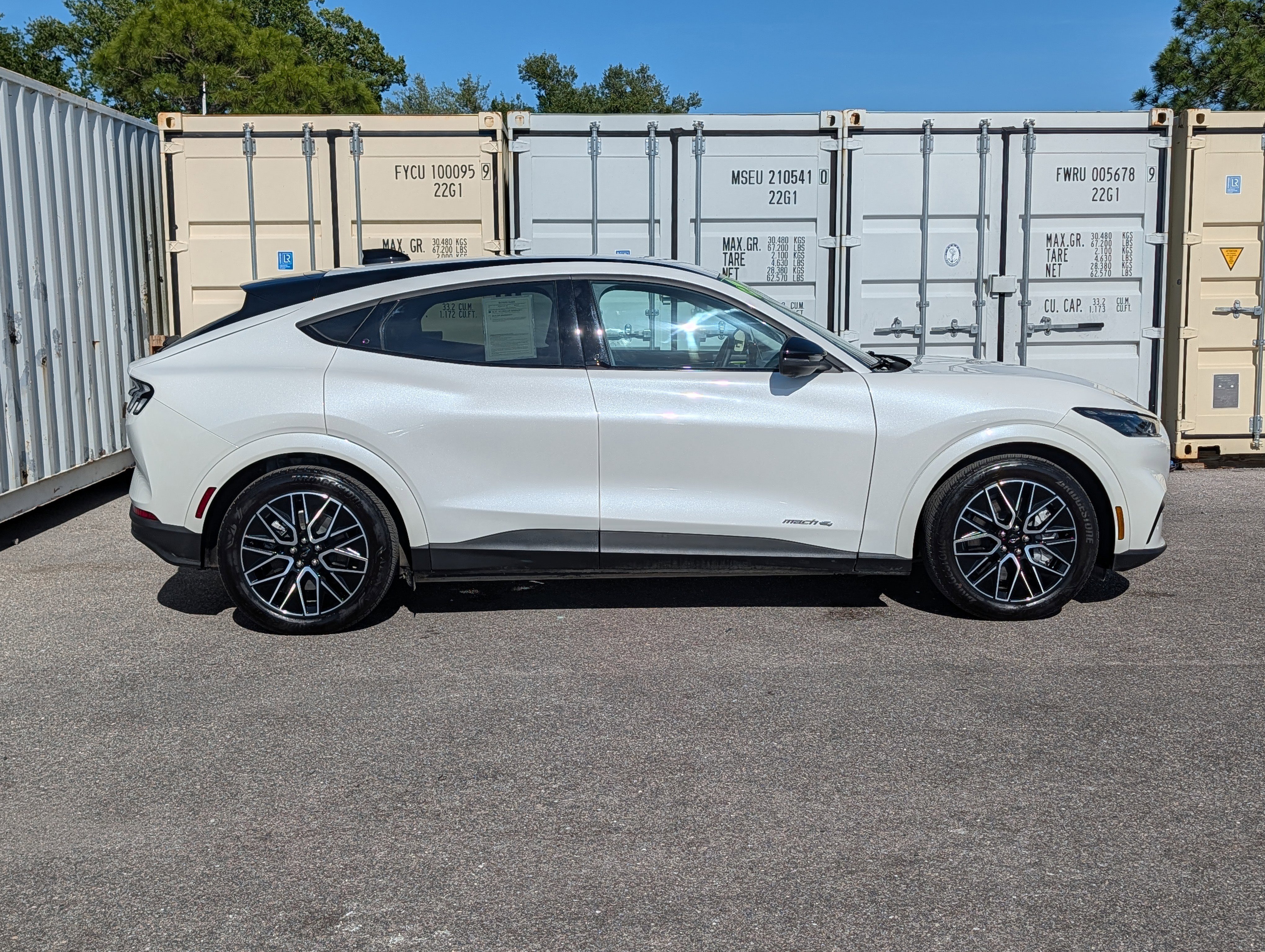 Used 2025 Ford Mustang Mach-E Premium image 3
