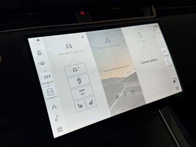 New 2026 Land Rover Range Rover Evoque S AWD/4WD image 18