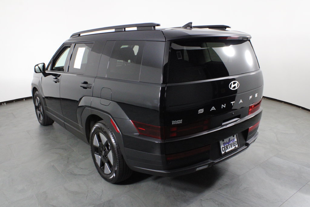 Used 2026 Hyundai Santa Fe SEL FWD image 16