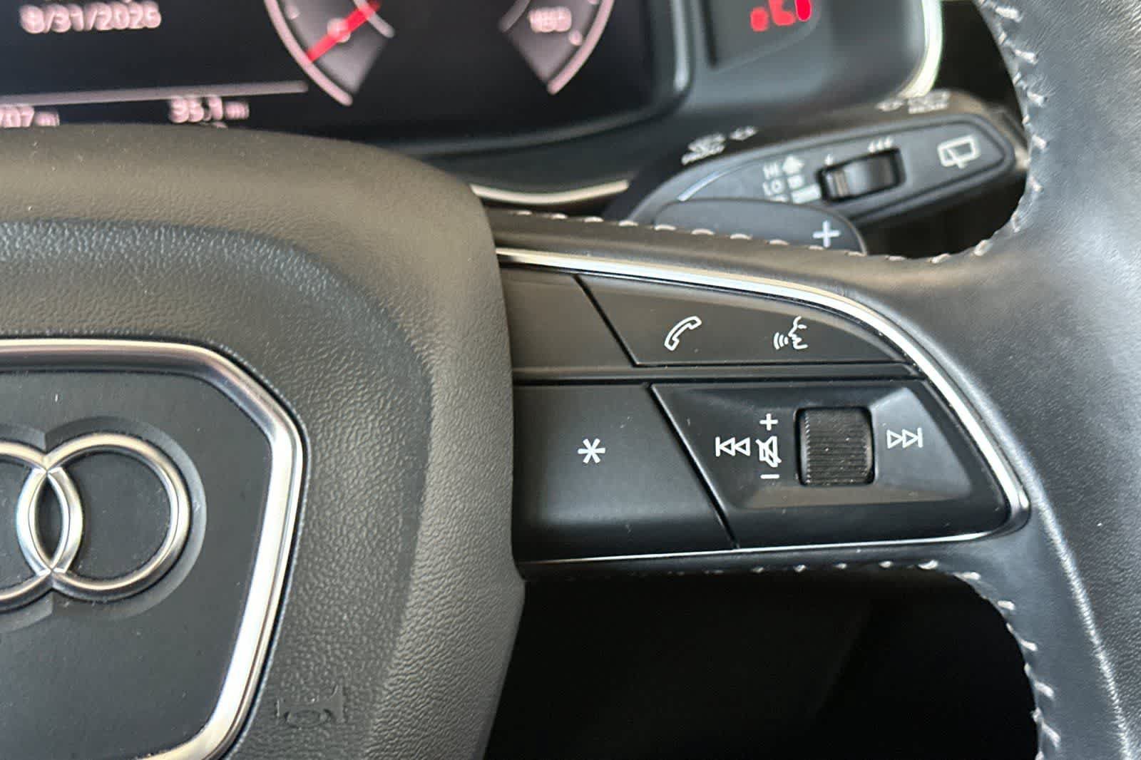 Used 2020 Audi Q8 Premium Plus w/ Premium Plus Package AWD/4WD image 30