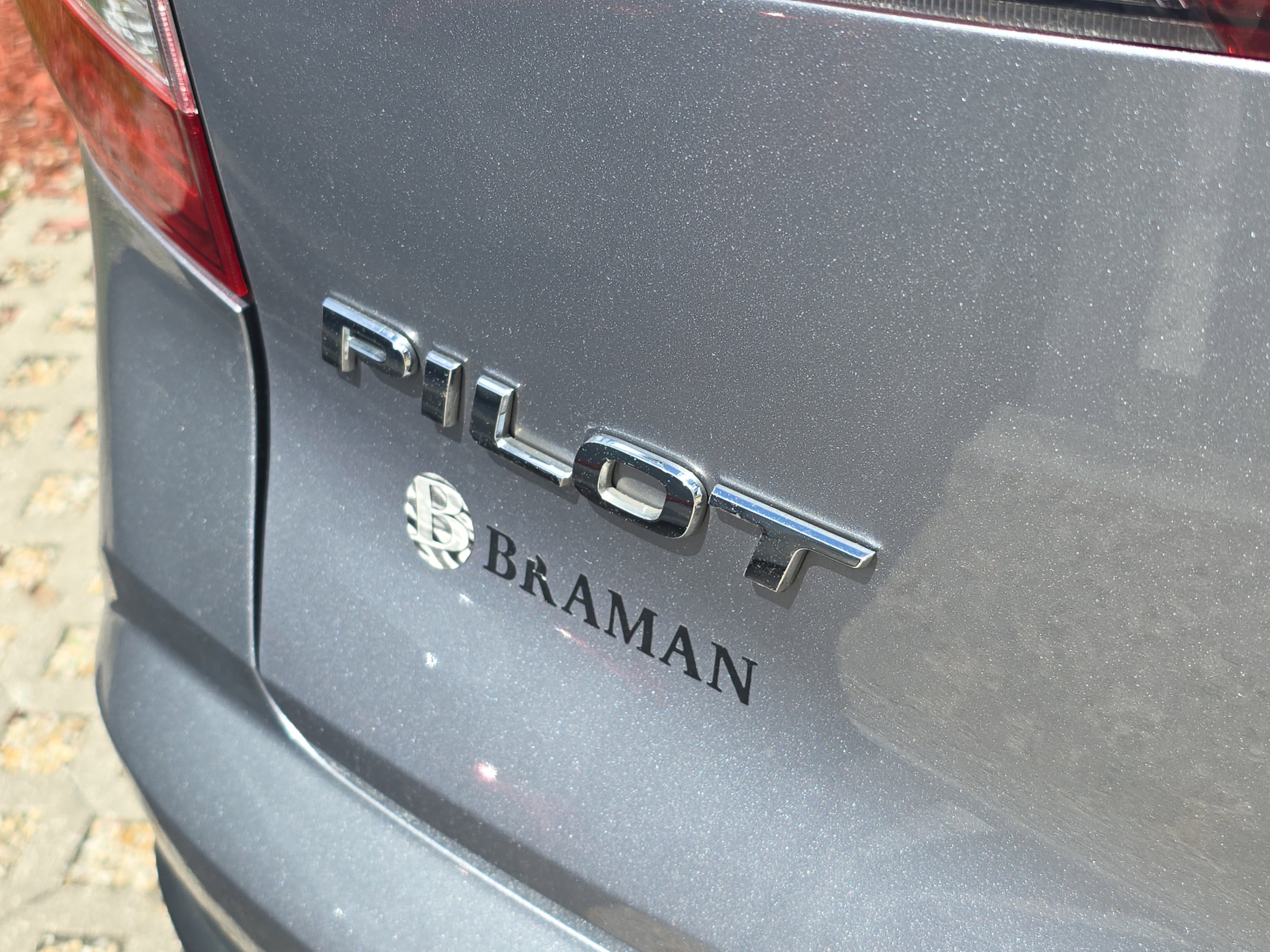 Certified 2019 Honda Pilot Elite image 8