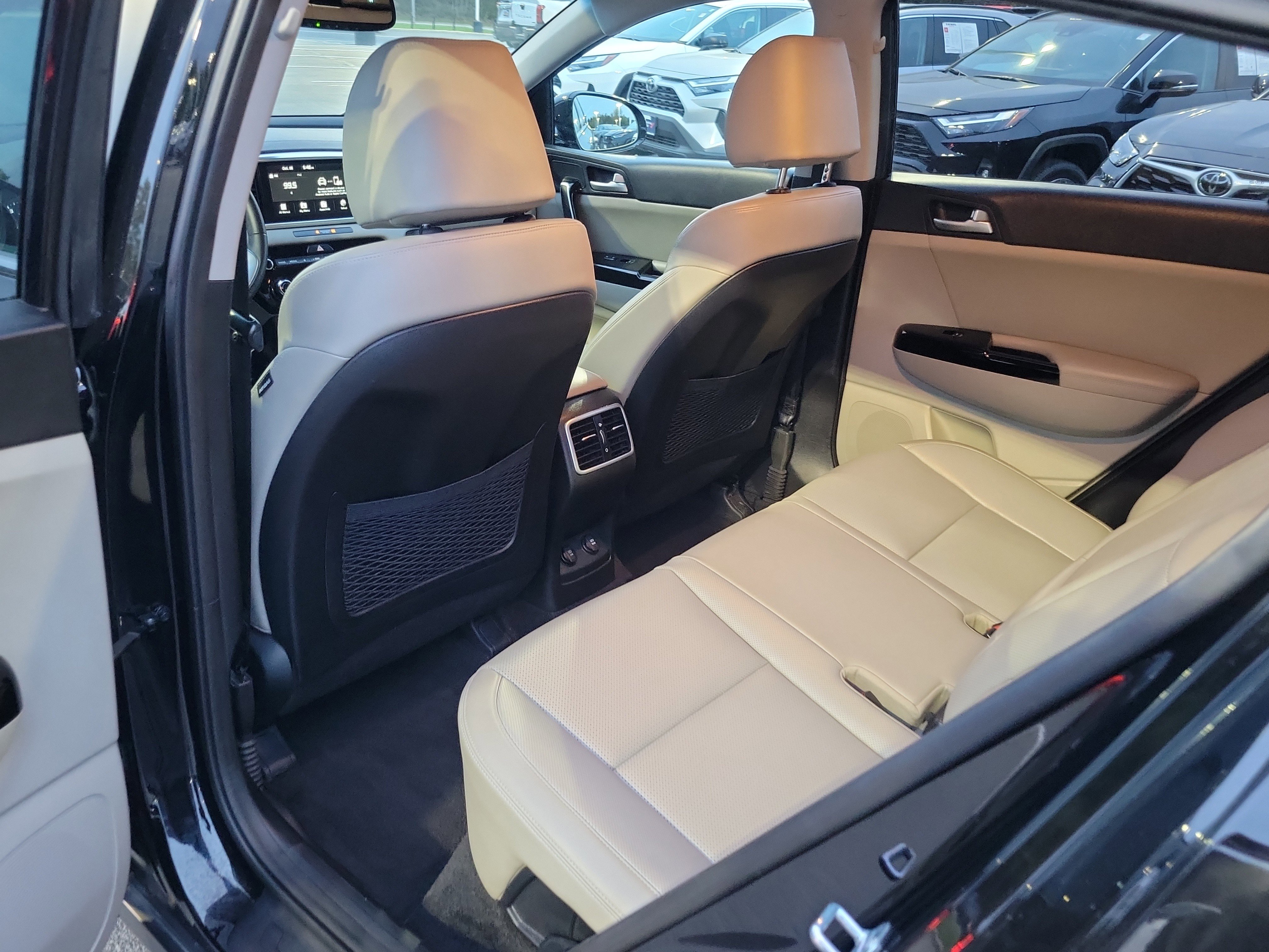 Used 2021 Kia Sportage EX image 13